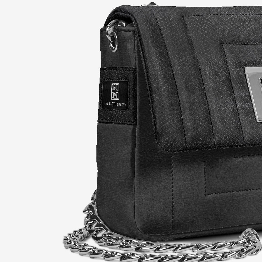 Black Sand Garden Bag